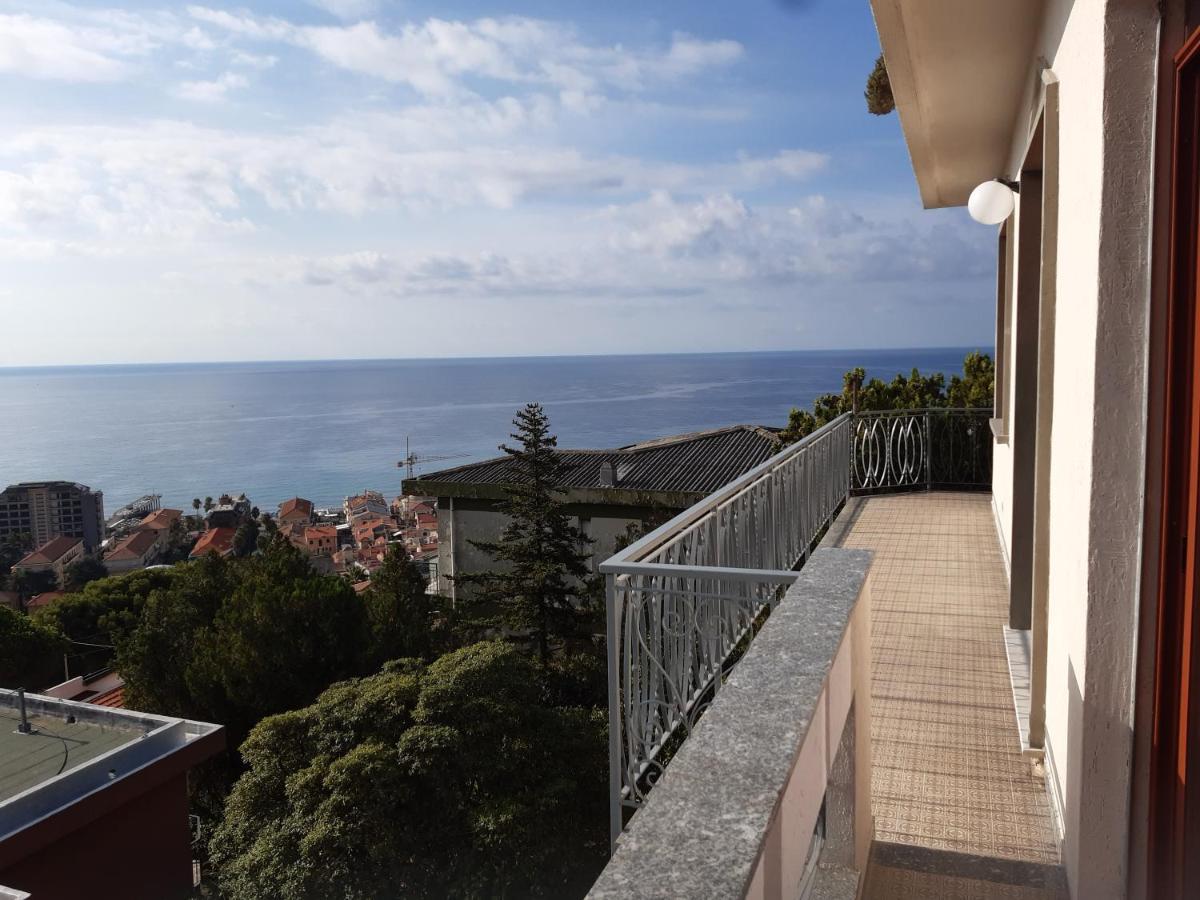 Bressa De Ma Affittacamere, Room & Breakfast Pietra Ligure Exterior photo