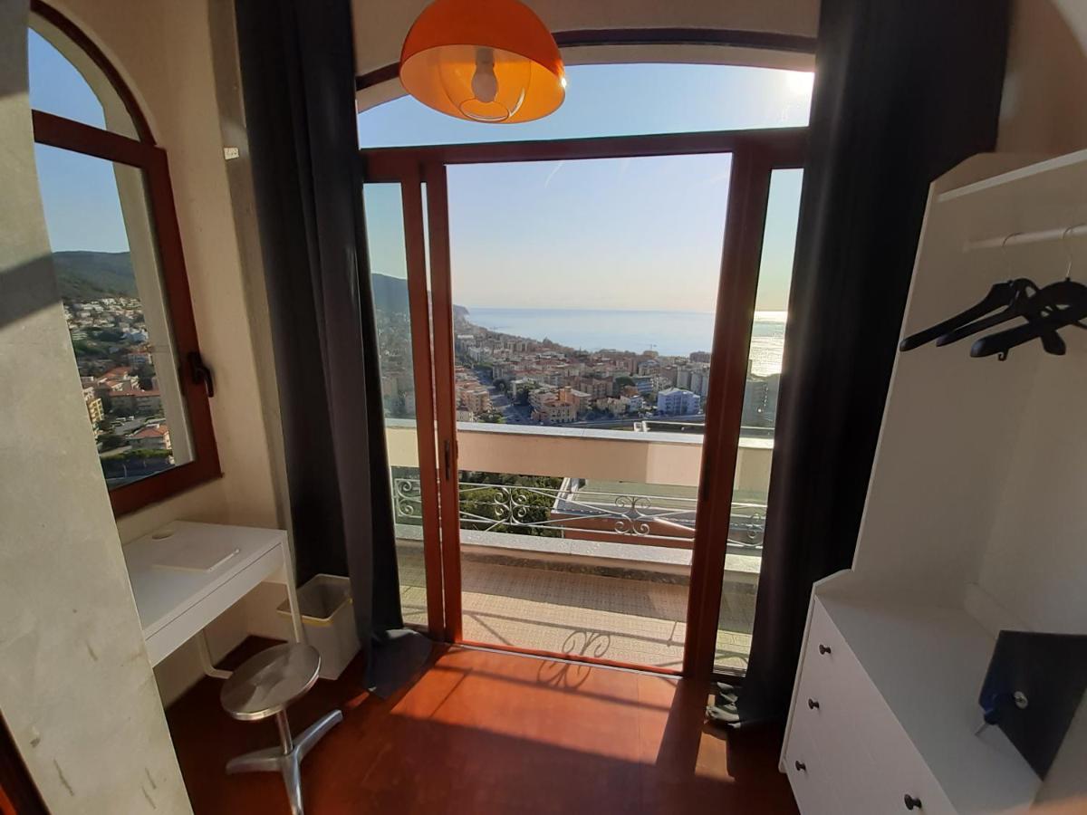Bressa De Ma Affittacamere, Room & Breakfast Pietra Ligure Exterior photo
