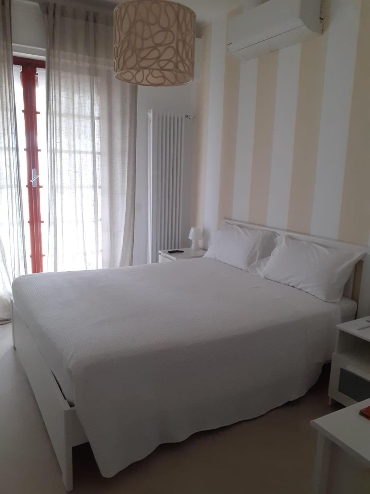 Bressa De Ma Affittacamere, Room & Breakfast Pietra Ligure Room photo